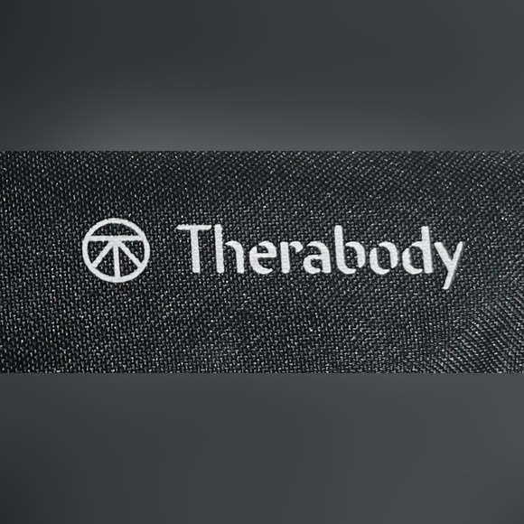 United Airlines Polaris Class Therabody Crossbody Inflight Amenity Bag - Picture 8 of 15